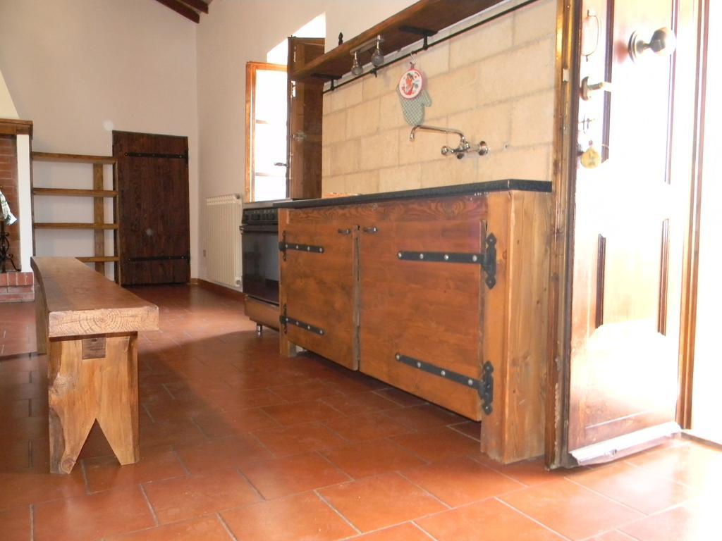 Agriturismo Podere La Selva Villa Serre Di Rapolano Luaran gambar