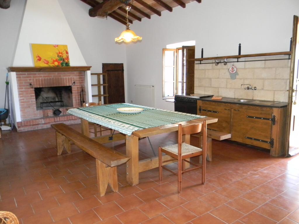 Agriturismo Podere La Selva Villa Serre Di Rapolano Luaran gambar