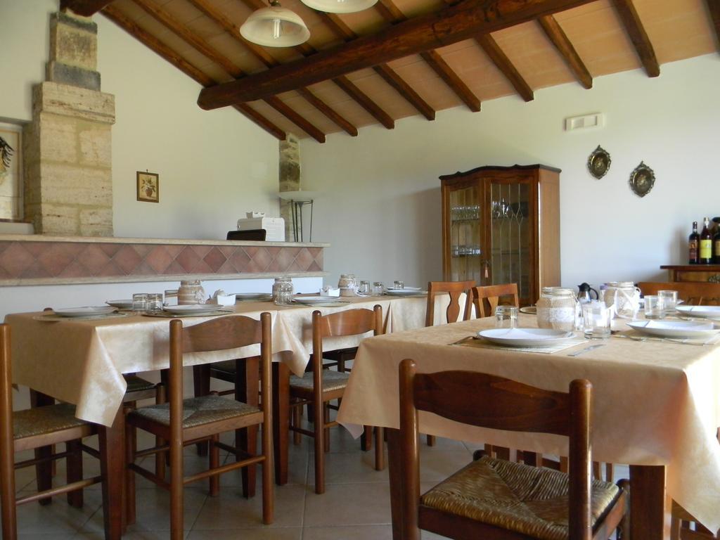 Agriturismo Podere La Selva Villa Serre Di Rapolano Luaran gambar