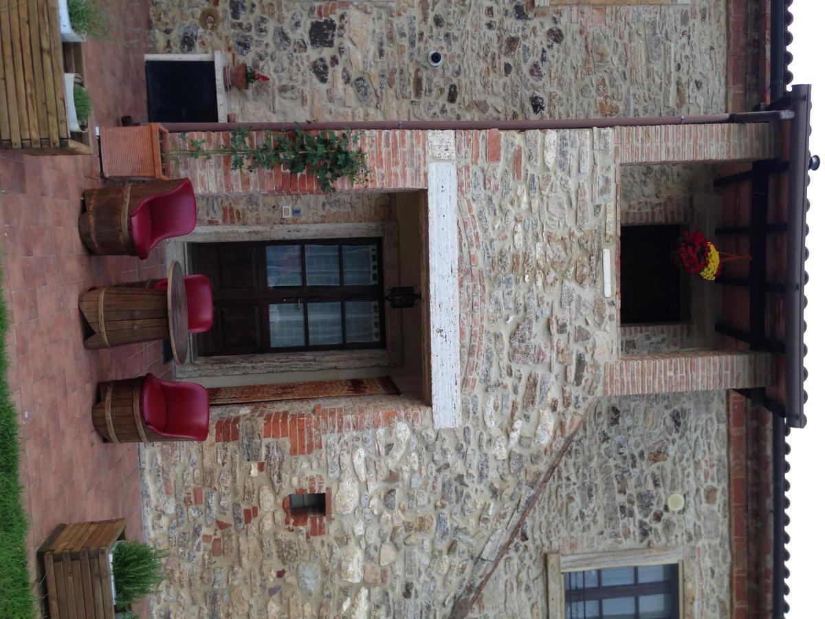 Agriturismo Podere La Selva Villa Serre Di Rapolano Luaran gambar